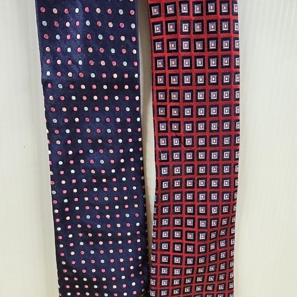 Set Of 2 Mens Navy 100% Silk Tommy Hilfiger Ties - Picture 2 of 4